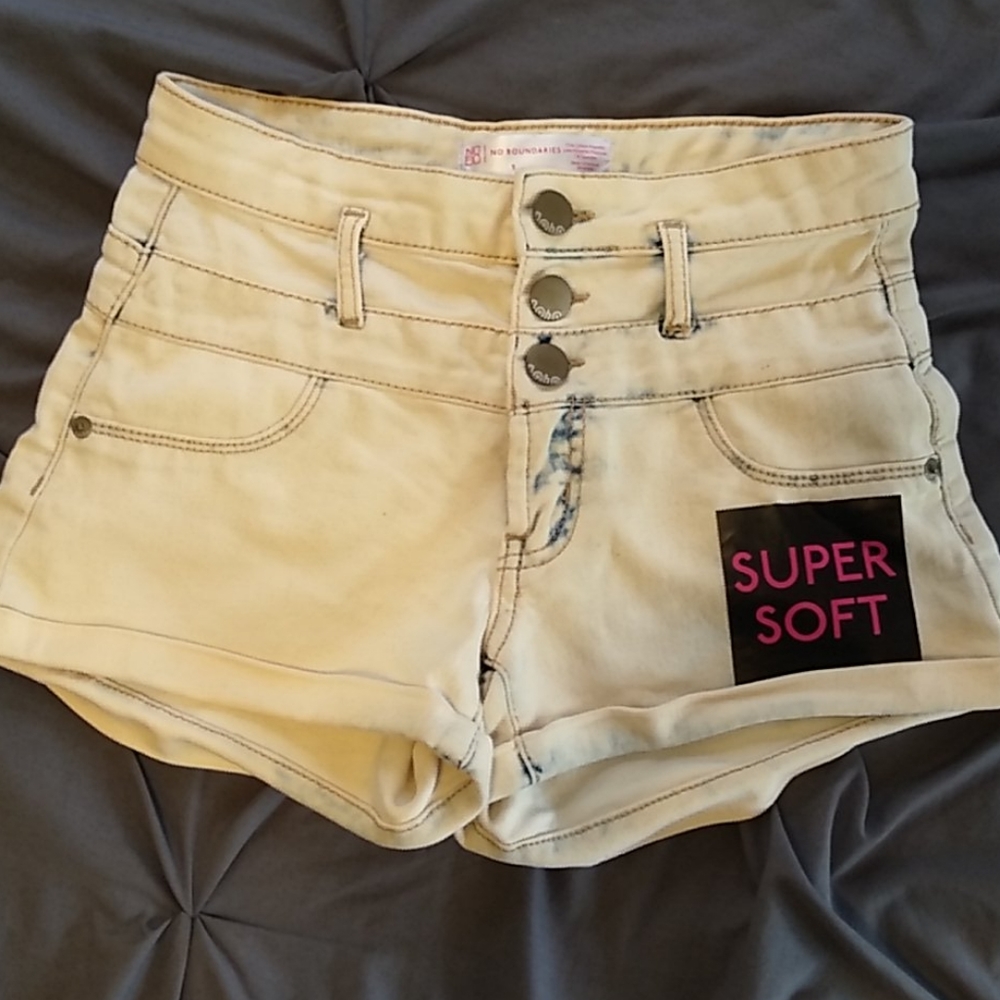 No Boundaries bleached high waisted shorts